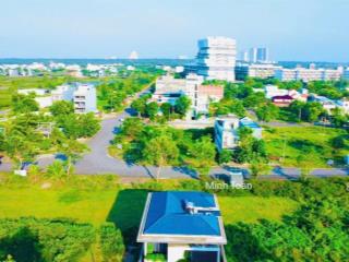 Duy nhất 1 cặp đất ngay trường fpt, ngang 12m