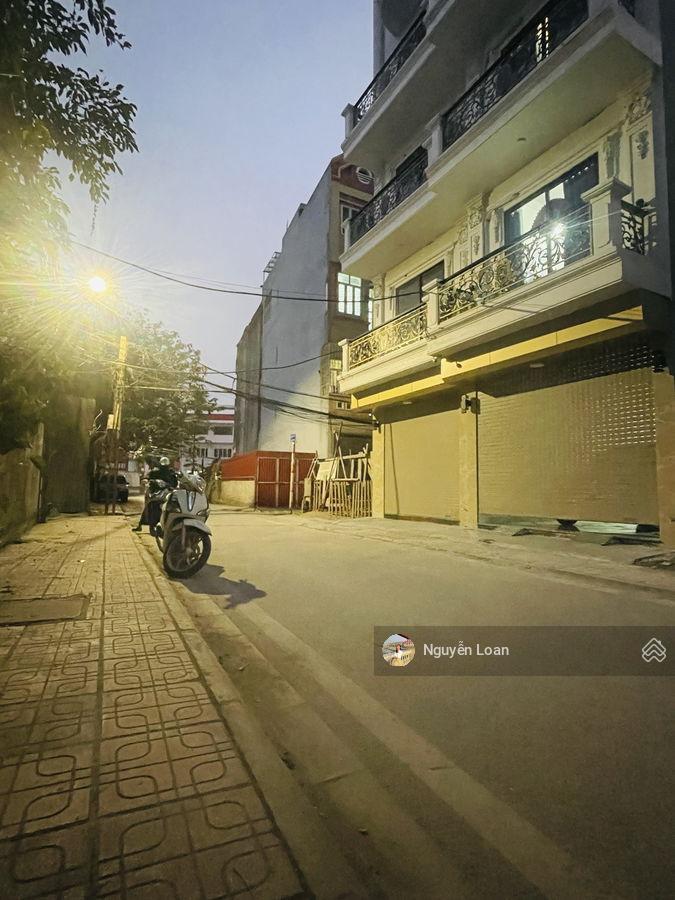 Đất ngọc thụy, 9,9 tỷ, 78m2, mặt tiền 3.8m đường nhựa 6m asphalt ô tô tránh gần việt pháp