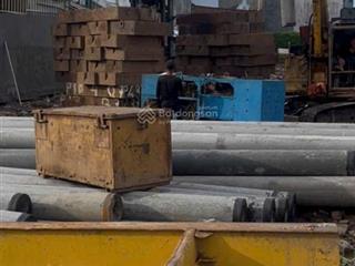 Nhà phố quận 8  cách đại lộ võ văn kiệt 300m, cách trung tâm quận 1 chưa đầy 20p