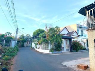 Đất hoà long 6.5*21m giá chỉ 1,750 sát võ văn kiệt khu dân cư hiện hữu 0933 366 ***