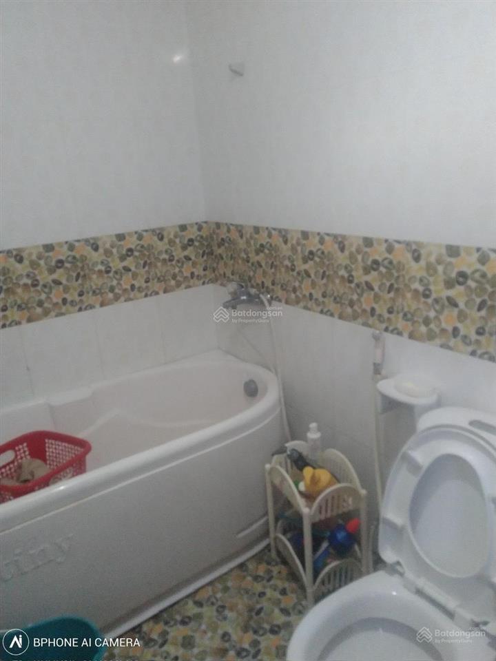 Cho thuê cc 2pn, 1wc, 70m2 tại b.i.g tower, 11 triệu vnd