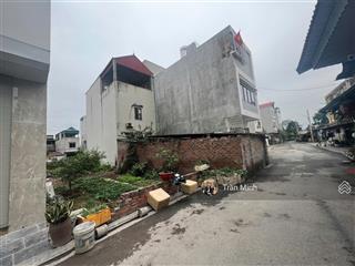 Bán nhanh lô đất 2 mặt tiền  trước bà sau . tại chợ kim  xã xuân nộn  đông anh hà nội.