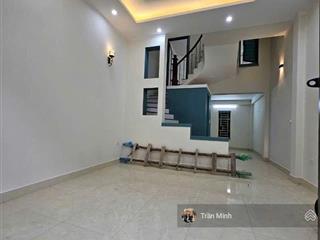 Bán nhà 3.5 tầng diện tích 41.1m, măt tiền bằng hậu 4.3m
gồm 1 phòng khách, 1 bếp, 3 phòng