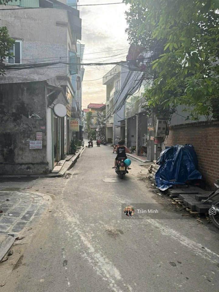 Bán nhanh mảnh đất giá rẻ nhất khu cổ loa ô tô ngủ trong đất gần cầu tứ liên giá 4,550 tỷ