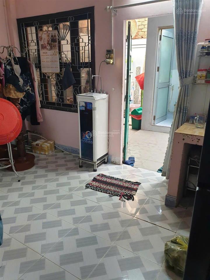 Nhà cấp 4 đúc lửng dt  4 x 22m gần nhà thờ tân mỹ , chợ đầu mối hóc môn