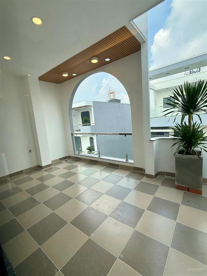 Siêu phẩm nhà mới tuyệt đẹp gần chợ đầu mối hóc môn , thiết kế hiện đại trệt  lửng  2 lầu  st