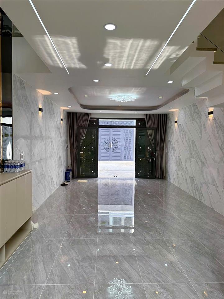 Siêu phẩm nhà mới tuyệt đẹp gần chợ đầu mối hóc môn , thiết kế hiện đại trệt  lửng  2 lầu  st