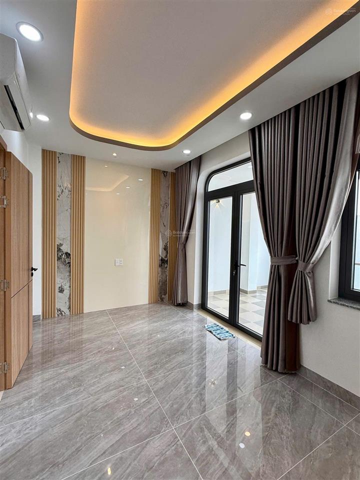 Siêu phẩm nhà mới tuyệt đẹp gần chợ đầu mối hóc môn , thiết kế hiện đại trệt  lửng  2 lầu  st
