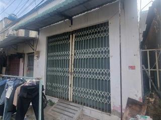 Cho thuê nhà, hẻm xe tải nhỏ  nhà cấp 4  dt 4.5 x 14m, nhà 2pn 1 vs, vị trí sầm uất