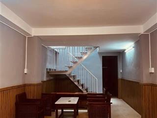 Cho thuê nhà mới, có nội thất  1 trệt 1 lầu, 2pn 2vs  ngay sân golf him lam bình thạnh