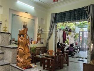 Bán nhà 2 tầng mt đường 7m5 nguyễn xí, 100m2, giá 6.x tỷ tl