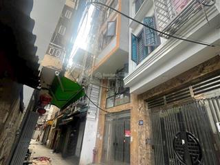 Ông anh muốn chuyển nhượng căn ccmn 8 tầng ở mặt ngõ 180 mỹ đình dt 61m2. giá 18 tỷ