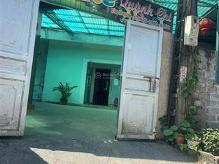 Bán khu karaoke dt 750m2 tại thị trấn bo, kim bôi, phòng hát đông khách giá chỉ 1,9 tỷ