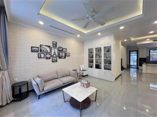 Cho thuê biệt thự ninesouth đầy đủ nội thất xách vali vào ở liền nhà sạch đẹp giá 33tr/tháng .