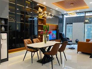 Bán gấp căn nhà phố siêu đẹp phước kiển, nhà bè dt 80.6m2 trệt 2lầu st full nội thất giá 7.5tỷ