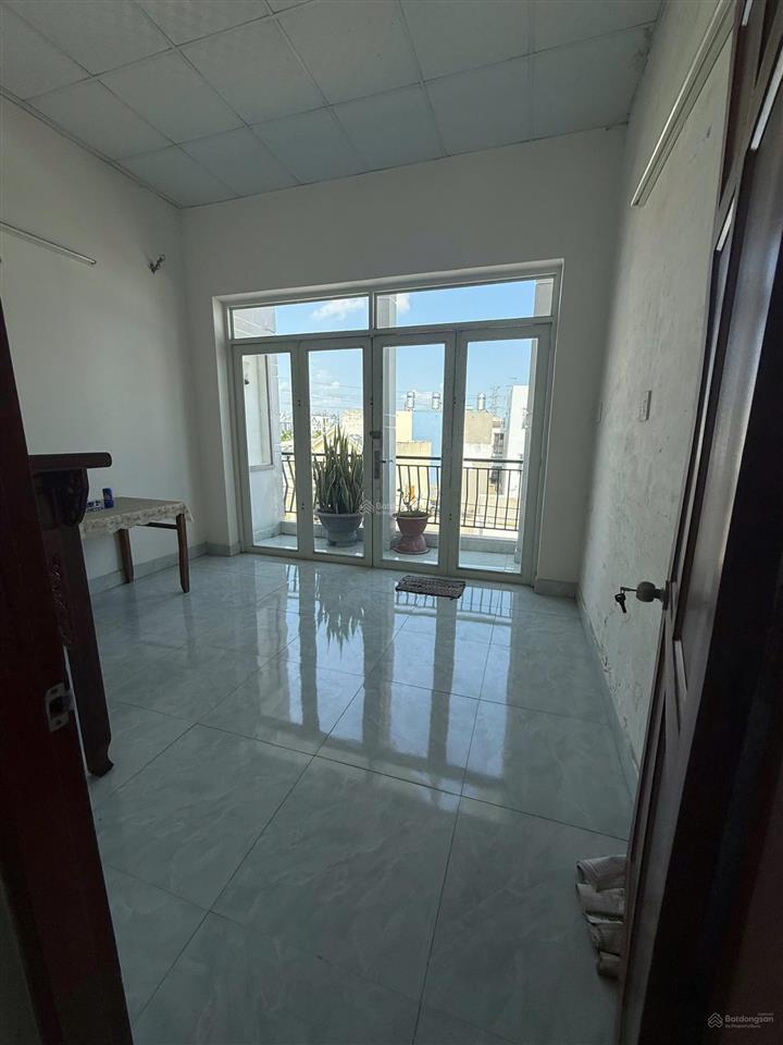 Bán nhà mặt tiền hẻm xe hơi 1419 lê văn lương phước kiển dt 70.8m2 trệt 2lầu 6pn 5wc giá 5.2tỷ