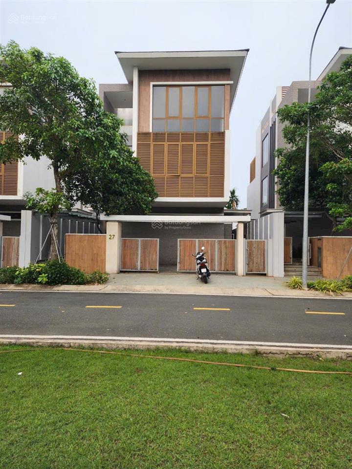 Bán biệt thự view sông biệt lập the rio dt 300m2 xd 3 tầng sổ hồng giá 52 tỷ 0932 089 ***