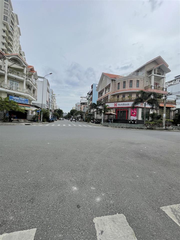 Bán nhà mặt phố góc 2mt đường chợ lớn dt 193.8m2 xd 2 tầng sổ hồng ,giá 160tr/m2 0932 089 ***