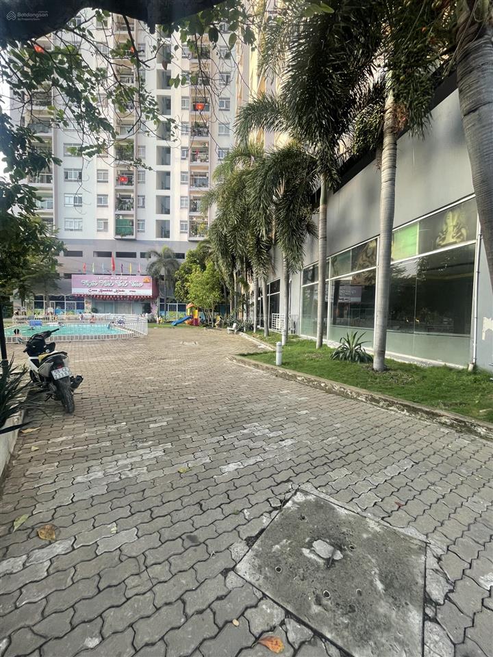 Bán căn shophouse chung cư ngọc lan góc view hồ bơi thoáng đẹp dt 328m2 sổ hồng lâu dài giá 12.5tỷ