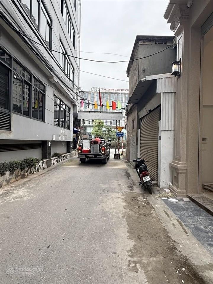 Mặt phố kim đồng  giáp bát ô tô tránh mặt hồ 100m2, 4t, mặt tiền 7m, 25 tỷ