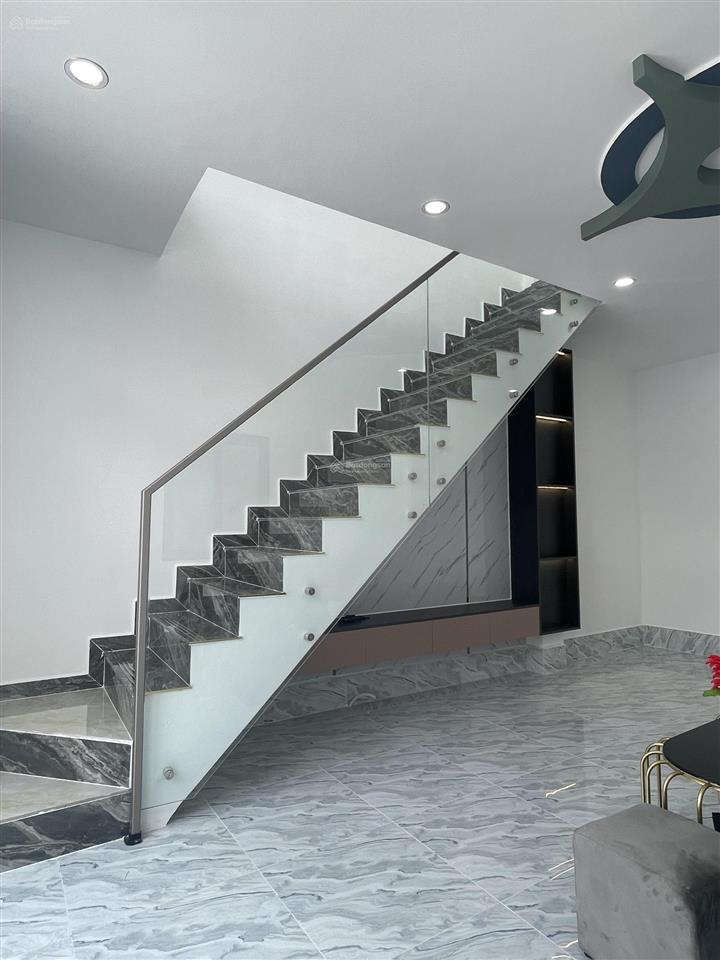 Bán nhà riêng 2,32 tỷ, 84m2 tại hẻm 1 hai bà trưng, vĩnh quang, rạch giá, kiên giang, hàng hiếm