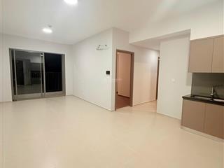 Cho thuê căn 3pn 85m2 westgate, tầng thấp ban công rộng  giá 10tr/tháng.  0907 013 *** ms hương