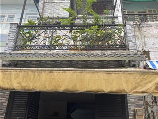 Bán nhà đẹp sát quận tân phú hẻm xe hơi 6m chỉ có 4,9tỷ. alo ngay 0382 343 *** (tường ihouzz)