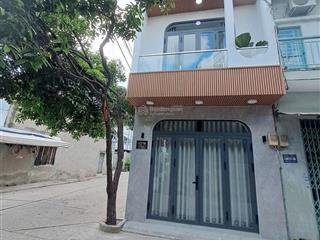 Bán nhà đẹp ngay 2mt tân kỳ tân quý sát q. tân phú. giá chỉ có 4,9tỷ. alo 0382 343 *** (tường ihouzz)