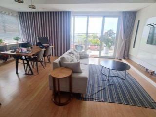 Cho thuê penthouse đẹp nhất dự án 4pn sân vườn 14triệu/th, đb cọc 1 tháng.