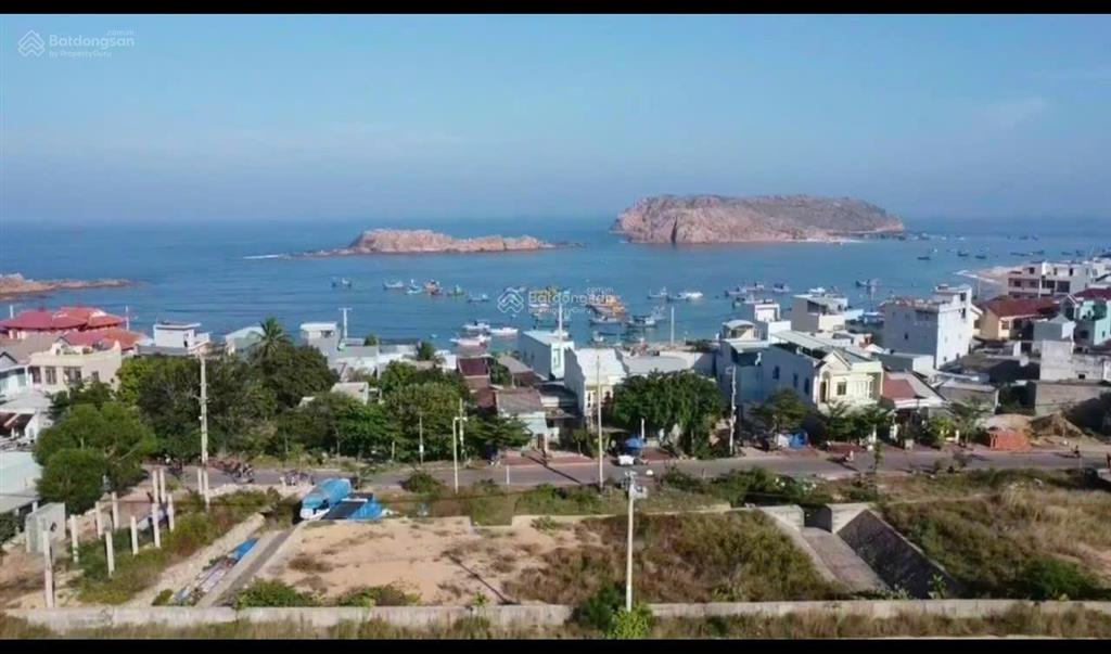 Bán đất khu tđc ven biển nhơn hải, quy nhơn. diện tích 60m2. giá bán chỉ 1 tỉ 650 triệu. 0906 496 ***