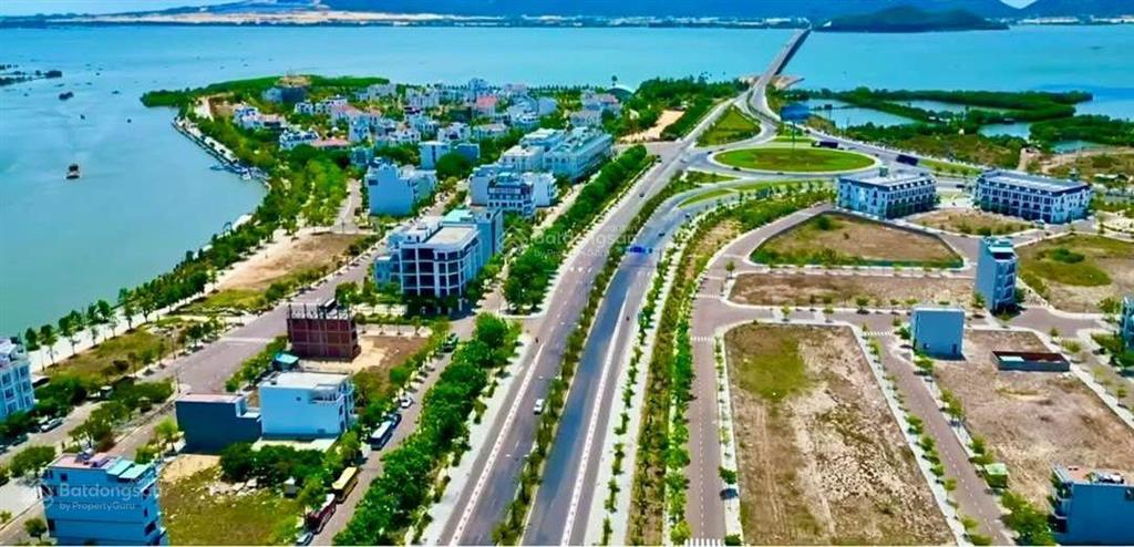 Bán đất mặt tiền đường nguyễn diêu, trục chính khu chợ dinh quy nhơn. diện tích đa dạng. giá tốt