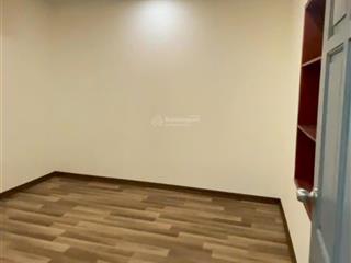 Bán căn hộ tập thể t3 phố nghĩa tân, cầu giấy, dt 160m2 nhà đẹp có 5 phòng ngủ, chia làm 2 hộ đẹp
