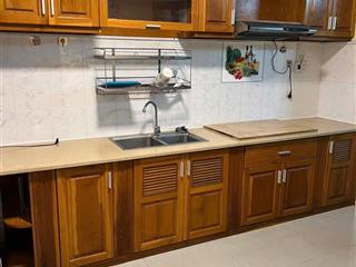 10tr 2pn 2wc nội thất cơ bản, vô ở ngay, nhà ban công cân góc sáng sủa