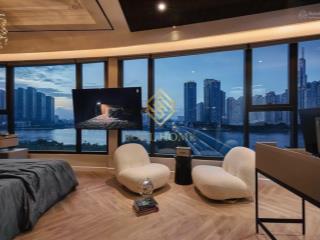 Bán căn hộ 4pn view sông 202m2 68 tỷ