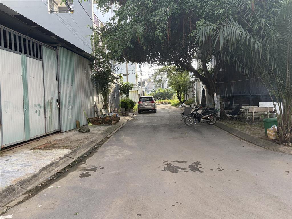 Bán kdc samsung bưng ông thoàn 57,3m2, 4,3 tỷ đồng, hệ số xd cao