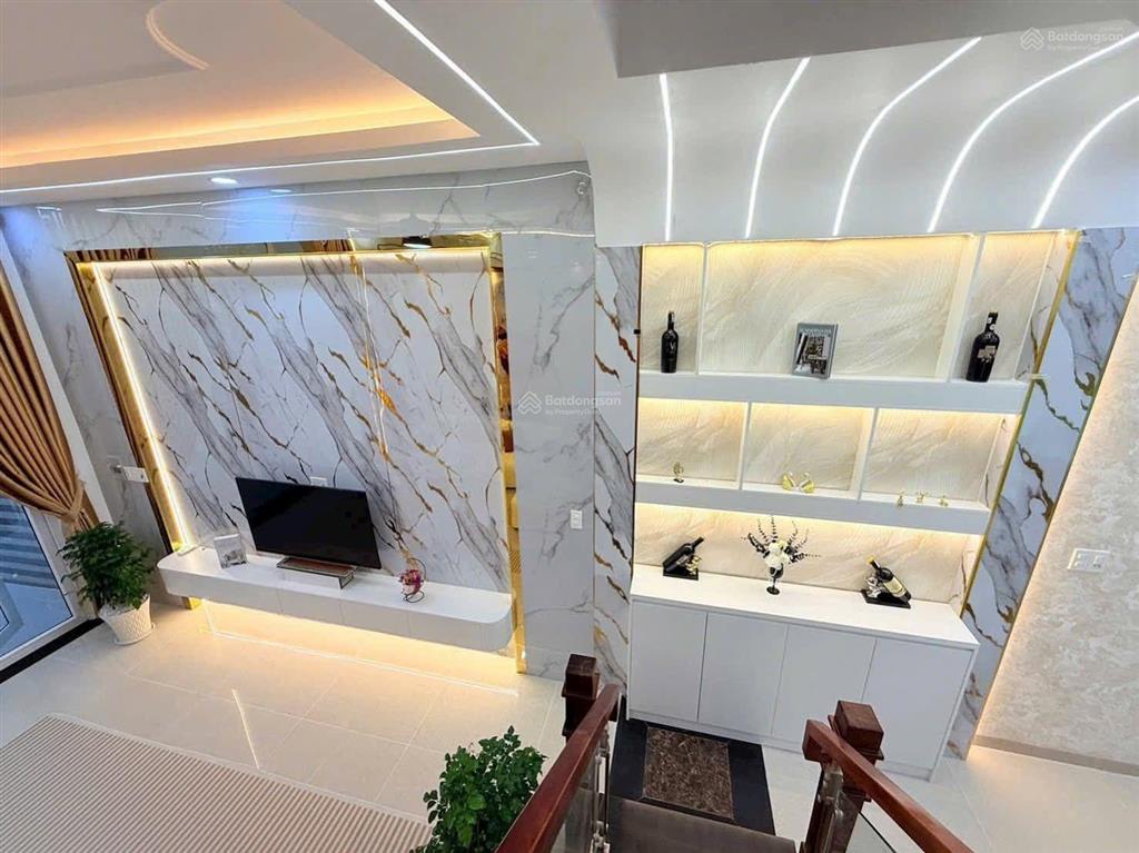 Nhà thạnh lộc 13 đường 8m tặng full nội thất cao cấp