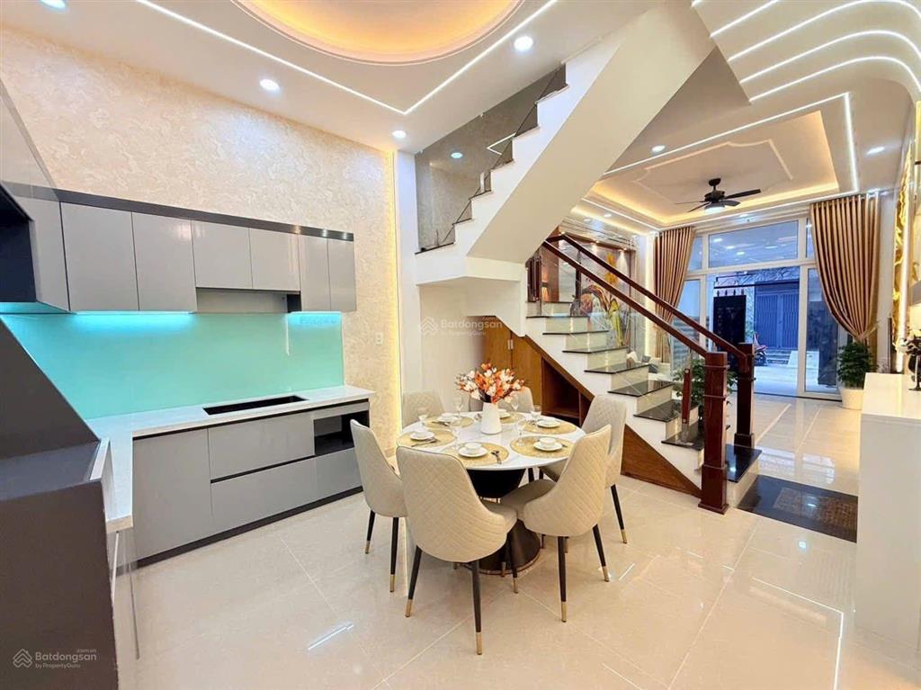 Nhà thạnh lộc 13 đường 8m tặng full nội thất cao cấp