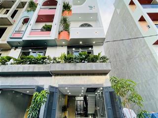 Nhà phố xây mới cạnh bên ủy ban phường thạnh xuân