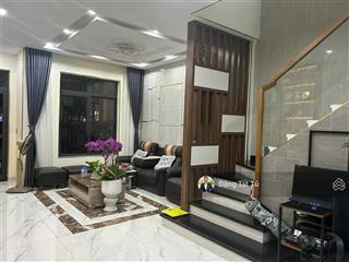 Nhà phố lakeview city cần bán, nhà hoàn thiện đầy đủ nội thất đẹp, giá 20.5 tỷ.  0917 330 ***