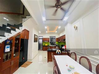 Chủ định cư nước ngoài cần cho thuê nhà phố lakeview city full nội thất đẹp giá 30tr/th.