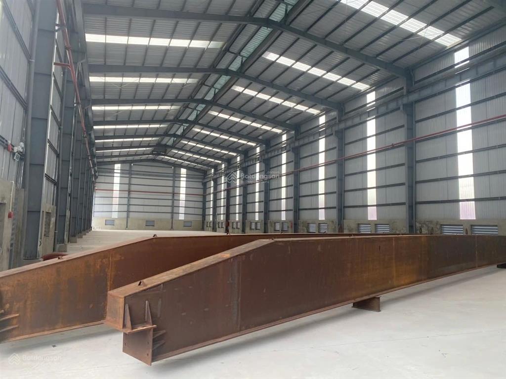 Kcn long thành dt 2400m2 xưởng độc lập