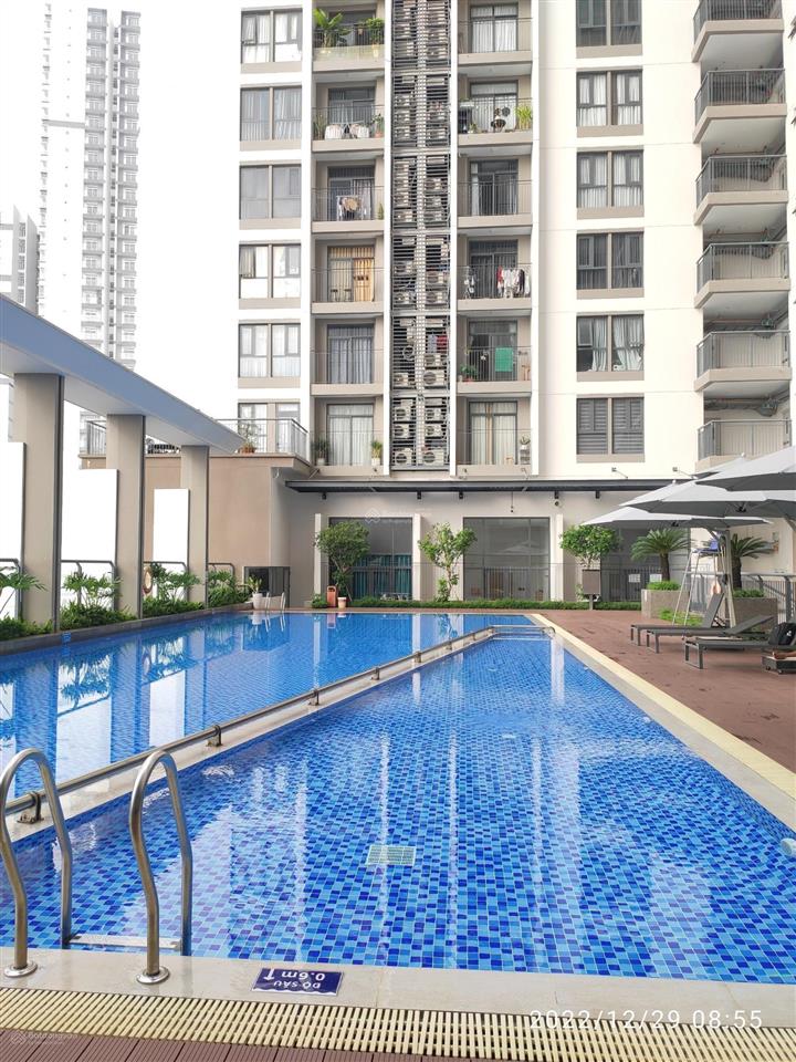 Chính chủ cần bán căn hộ resgreen, q.tp, 63m2, 2pn, 2wc, giá 4 tỷ,  0901 716 *** , sổ hồng