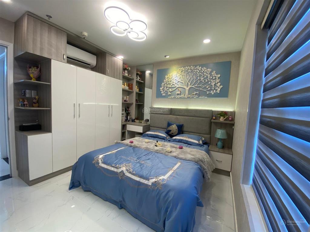 Chính chủ cần bán căn hộ resgreen, q.tp, 63m2, 2pn, 2wc, giá 3.8 tỷ, 0901 716 *** , sổ hồng