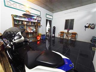 Nhà trung tâm tp gần đại lộ đông tây, 3pn, 2wc, ô tô đến cửa, nở hậu