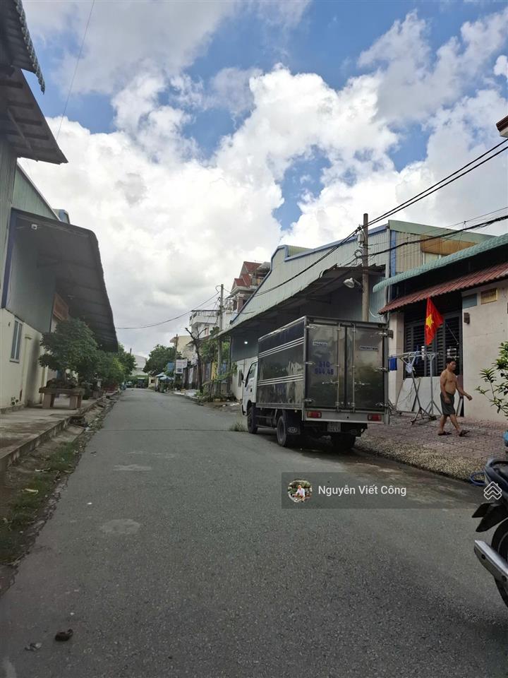 Bán lô đất(15x22m ~ 333m2) 2mt ngay quốc lộ 13 cũ, hiệp bình phước.