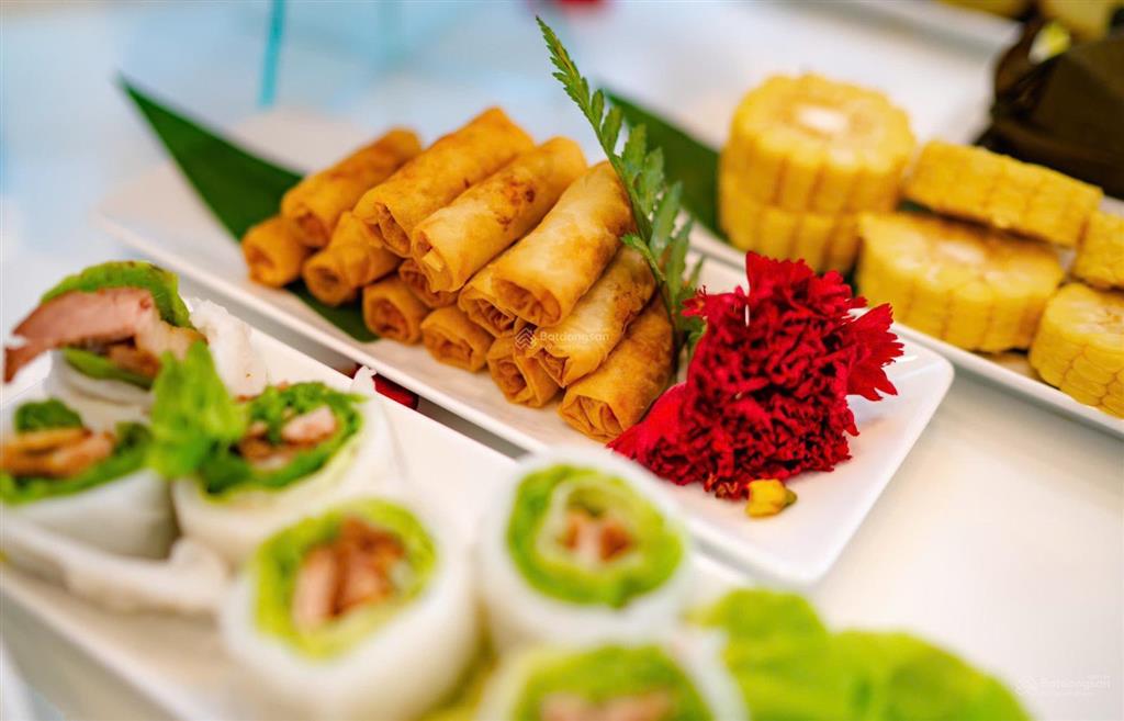 Bán gấp tòa boutique 2mt 1400m2 đẹp xuất sắc ngay sát phố cổ, hội an mặt tiền 40m doanh thu 1,5 tỷ