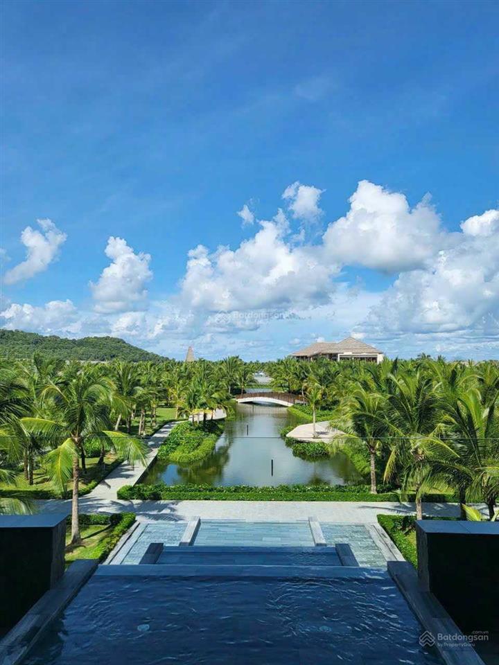 Cắt lỗ 5 tỷ  biệt thự loại d 3pn  ln 1,5 tỷ/năm  giá 11 tỷ có tl  dt đất 247m2  0365 729 ***