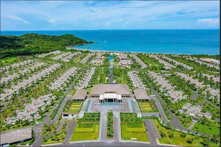 Cắt lỗ 5 tỷ  biệt thự loại d 3pn  ln 1,5 tỷ/năm  giá 11 tỷ có tl  dt đất 247m2  0365 729 ***