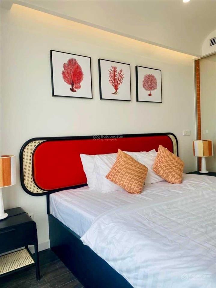 Bán cắt lỗ 2 tỷ studio tòa s2, giá 1,5 tỷ, view trực diện biển, 0365 729 ***, thương lượng mạnh