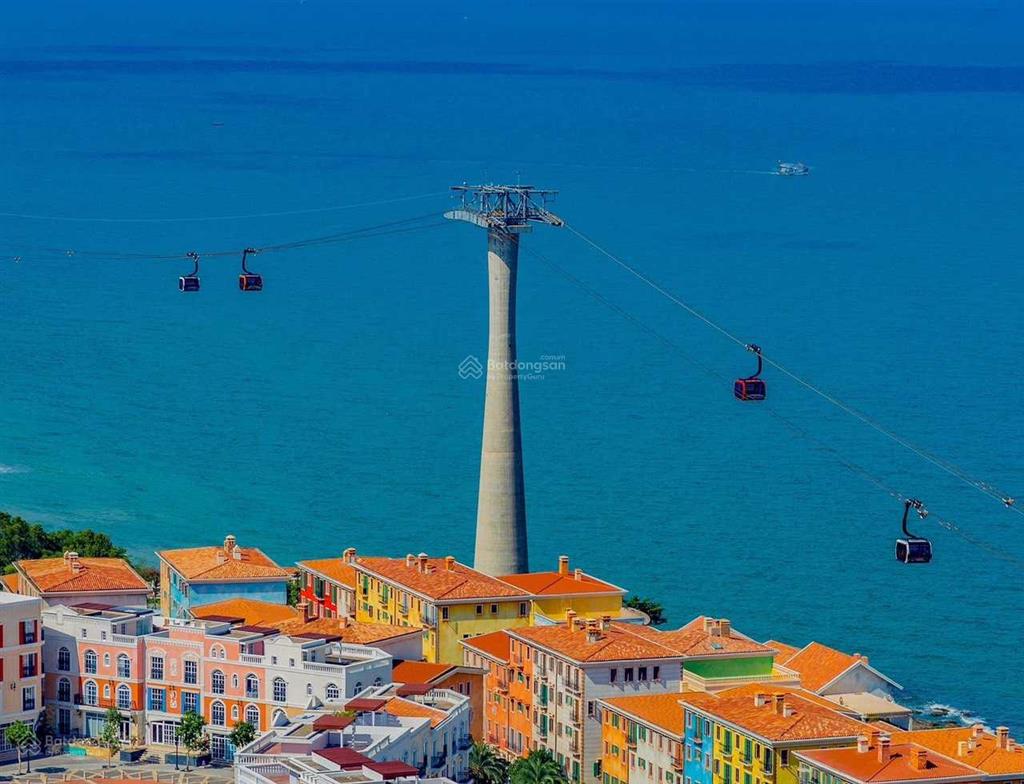 Căn góc, view biển 5 tầng, mái bằng, giá 11 tỷ, ngắm trọn cầu hôn view biển, 0365 729 ***